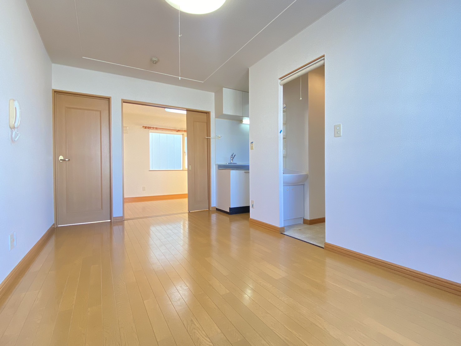 居室・リビング　※反転タイプ