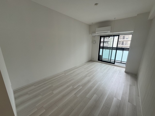 居室・リビング　別号室の写真です