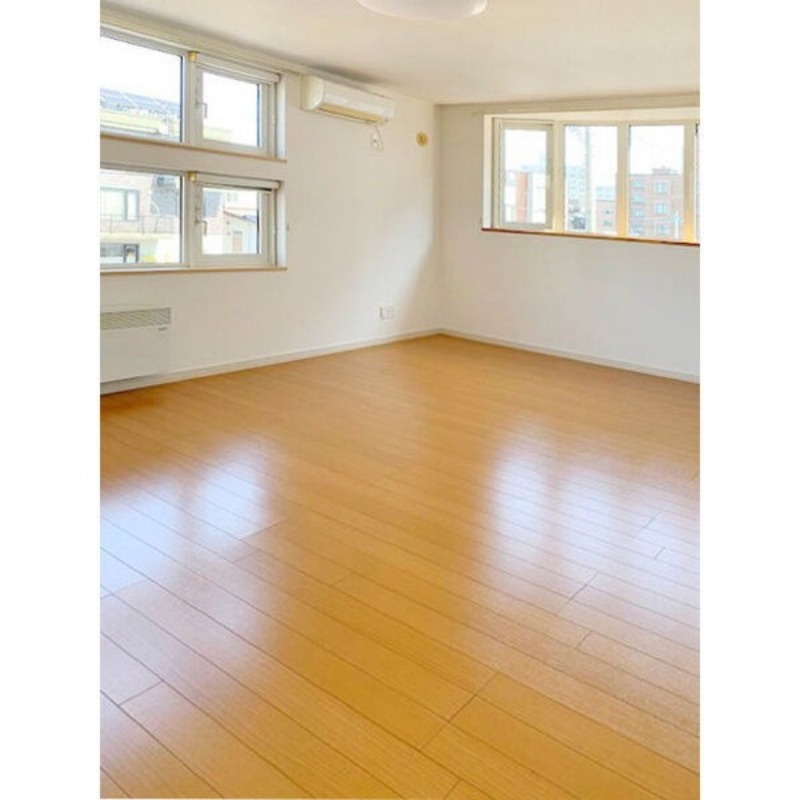 居室・リビング　広々リビングスペースございます！