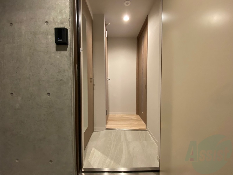 玄関　玄関の様子です。明るい印象ですね。気分もあがりそう。