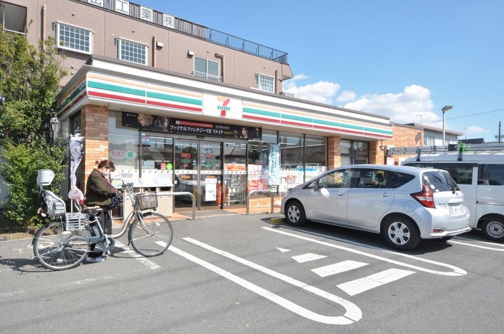 コンビニ　セブンイレブン江戸川鹿骨店（コンビニ）まで450m