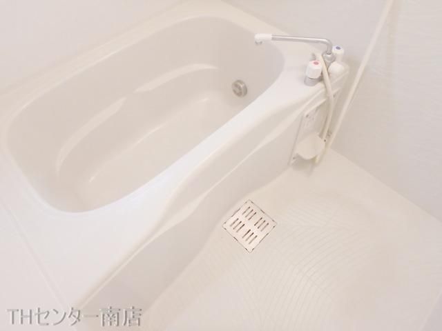 バス・シャワールーム　同物件別部屋写真