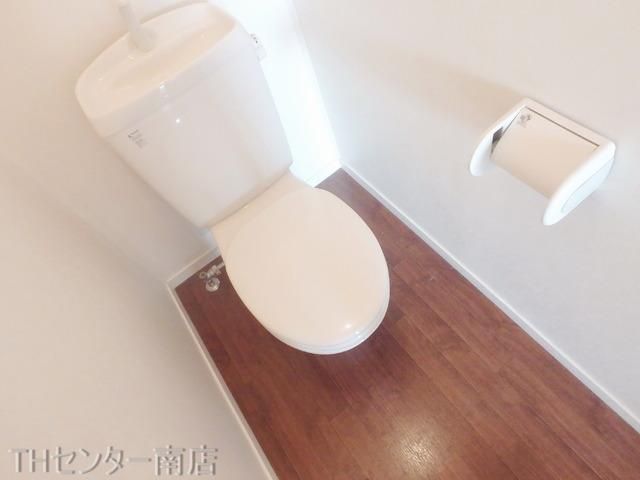 トイレ　同物件別部屋写真