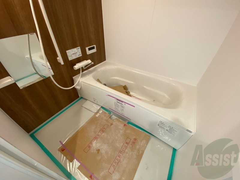 バス・シャワールーム　お風呂になります。一日の疲れを癒してくださいね。