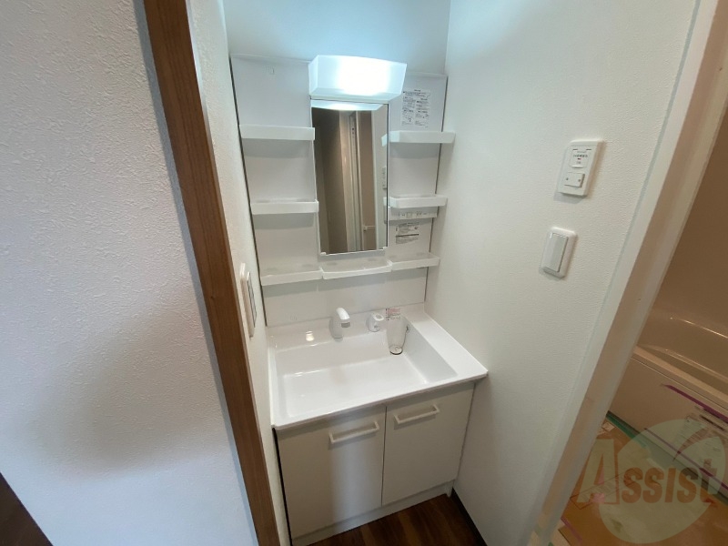 洗面設備　シャンプードレッサーで身支度もラクラクです！