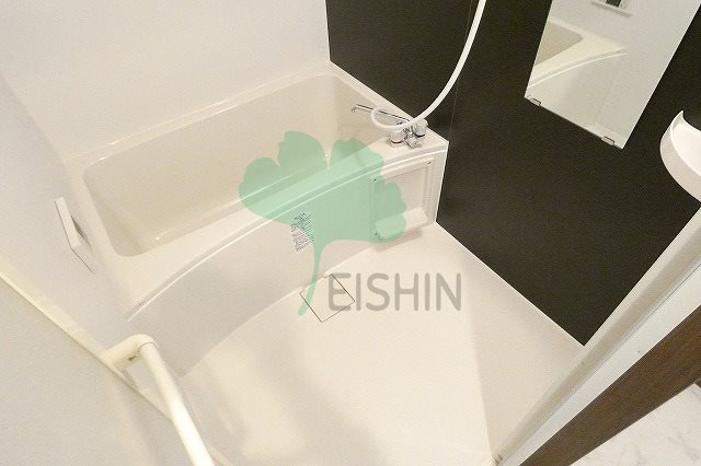 バス・シャワールーム　清潔感のある浴室です！