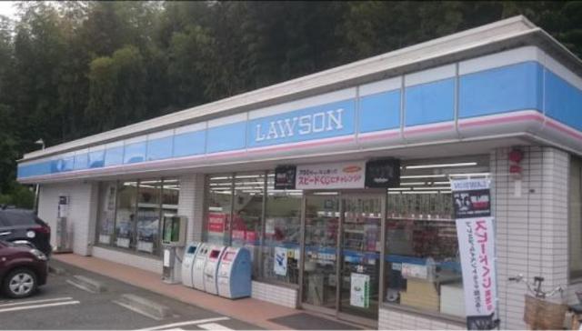 コンビニ　ローソン横浜池辺町店（コンビニ）まで106m