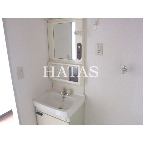 洗面設備　同物件別部屋です。