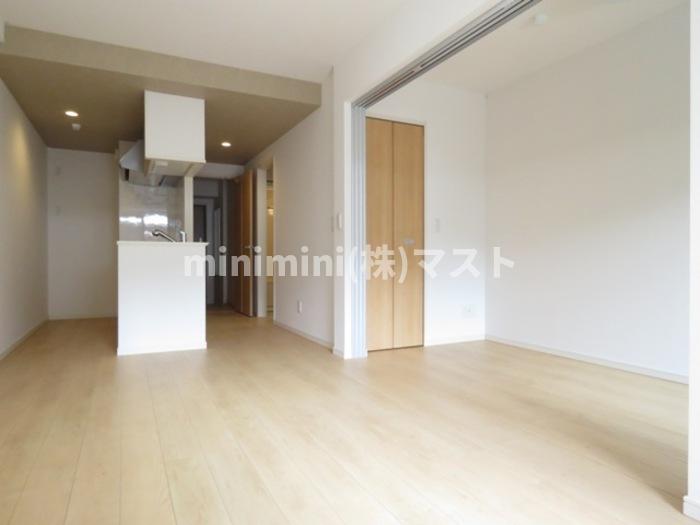 居室・リビング　別部屋参考写真です。