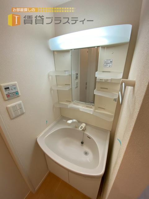 洗面設備　独立洗面必須ですね