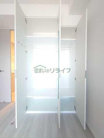 収納　※参考写真　同タイプ（別部屋）1411号室の写真となります。