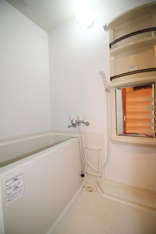 バス・シャワールーム　お風呂場スペース