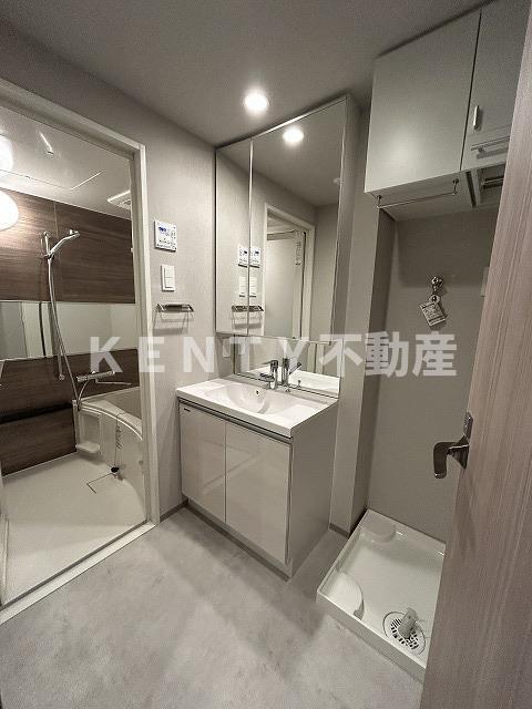 洗面設備　広い洗面スペース