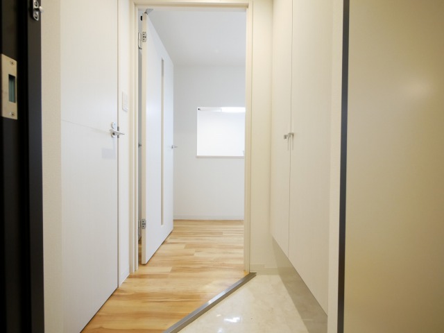 玄関　広々とした玄関です！