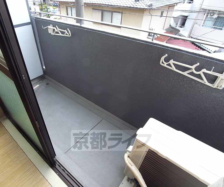 バルコニー　日当たりバッチリのバルコニーです