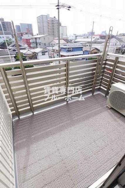 バルコニー　広いバルコニーです！
