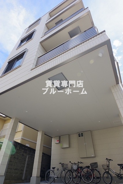 建物外観　綺麗な外観ですね！