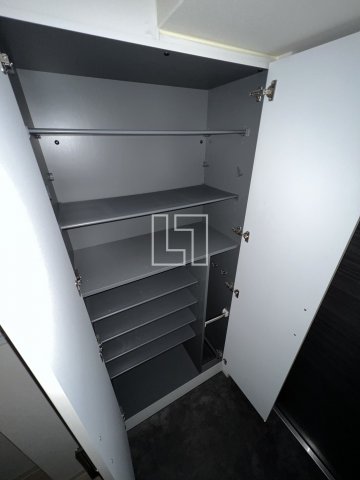 収納　プレサンス本町エクストラ　シューズボックス