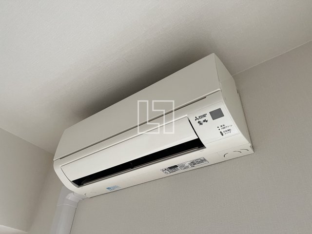 その他　プレサンス本町エクストラ　エアコン