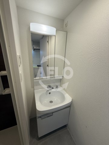 洗面設備　レオンコンフォート京橋　独立洗面台