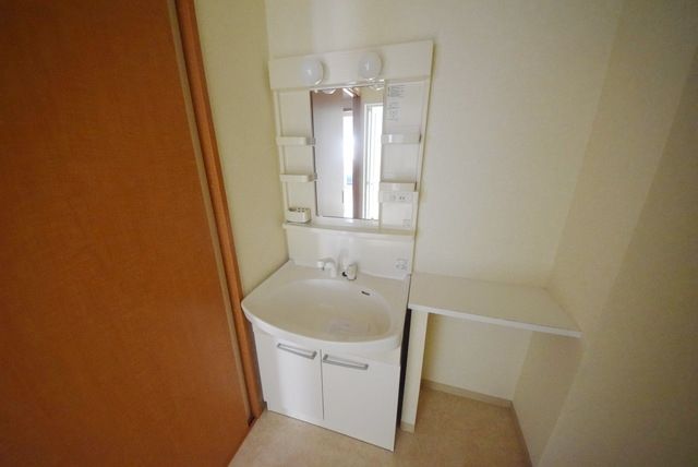 洗面設備　洗面台です