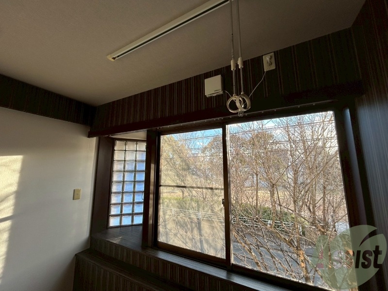 バルコニー　バルコニーは無いですが、室内物干しスペースがあります。