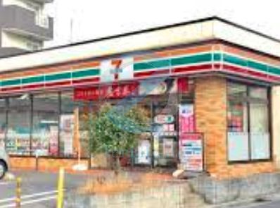 コンビニ　セブンイレブン江戸川松江6丁目店（コンビニ）まで180m