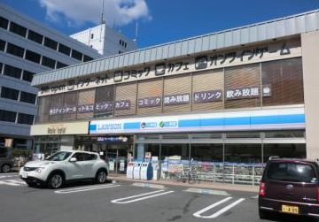 コンビニ　ローソン 京都南区役所前店（コンビニ）まで493m