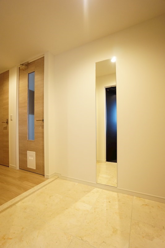 玄関　スッキリとした玄関スペース