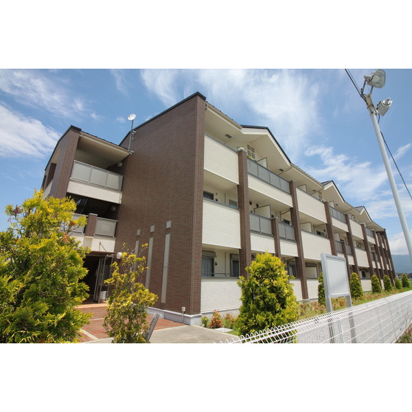 建物外観　南向きマンション