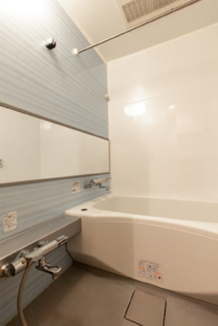 バス・シャワールーム　※写真は同タイプ住戸です。