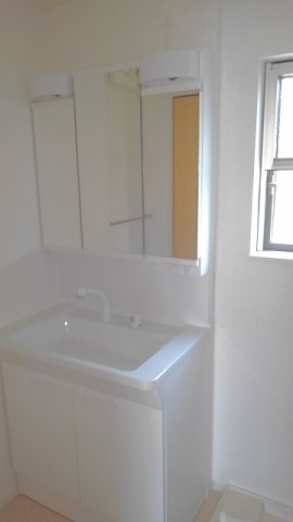 洗面設備　広い洗面スペース