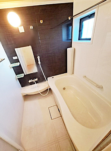 バス・シャワールーム　【便利なWIC付きテラスハウス♪】おすすめ物件！