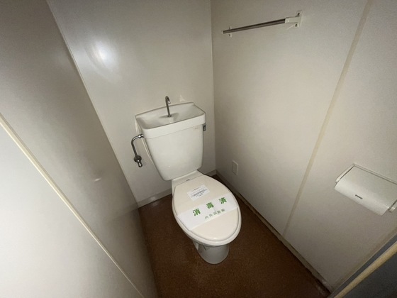 トイレ　※別号室の写真です
