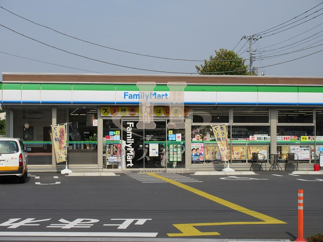 コンビニ　ファミリーマート戸田新曽店（コンビニ）まで627m