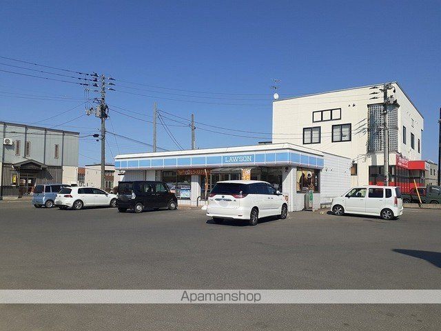 コンビニ　ローソン青森筒井八ツ橋店（コンビニ）まで600m