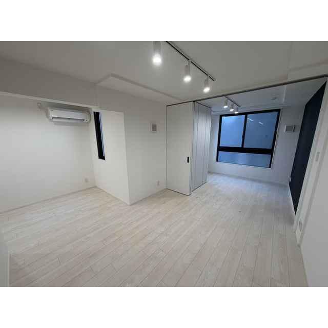 居室・リビング　?