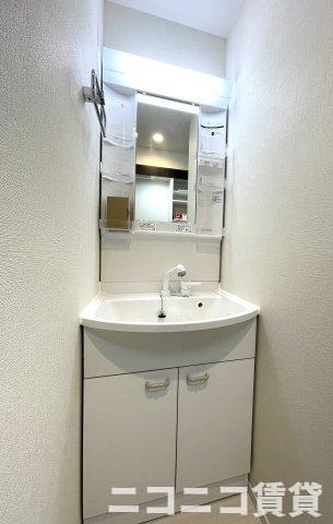 洗面設備　別号室イメージの為、現状を優先致します。