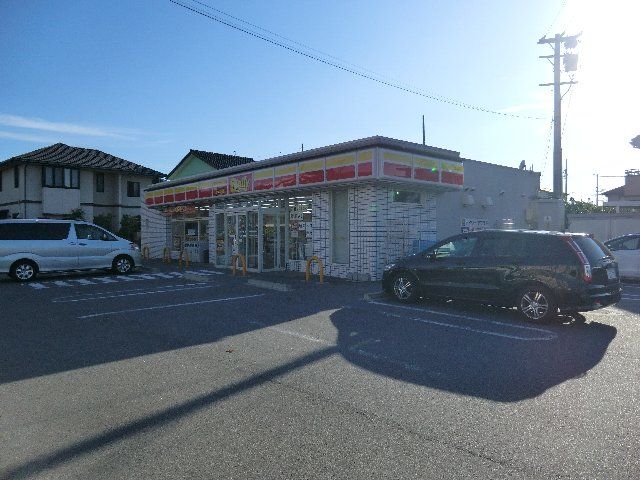 コンビニ　デイリーヤマザキ（コンビニ）まで53m