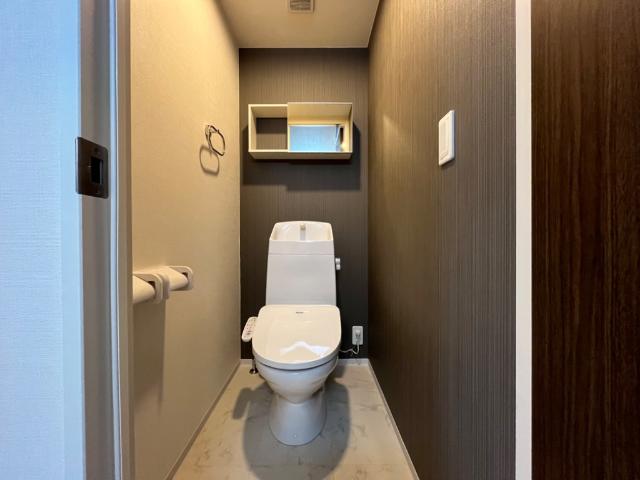 トイレ　トイレ