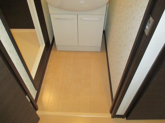 洗面設備　洗面脱衣所（別室参照）