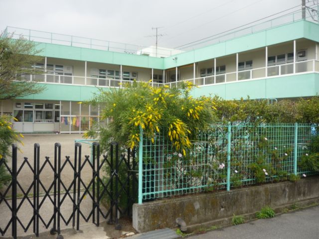 幼稚園・保育園　新田第二保育園（幼稚園・保育園）まで1m