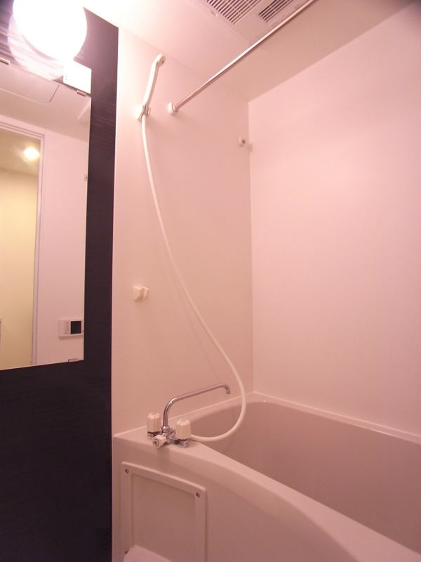 バス・シャワールーム　日々の疲れを癒すお風呂付です