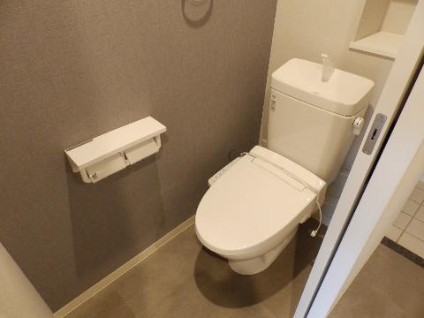 トイレ　トイレ