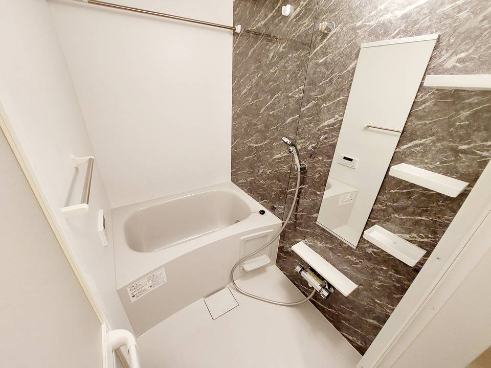 バス・シャワールーム　浴室