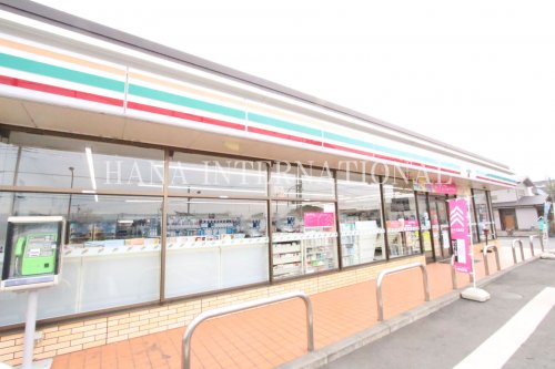 コンビニ　セブンイレブン（コンビニ）まで531m