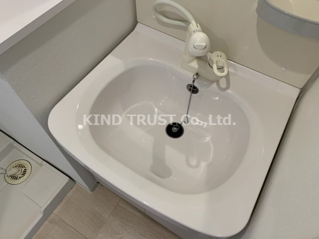 洗面設備　コンパクトで使いやすい洗面所