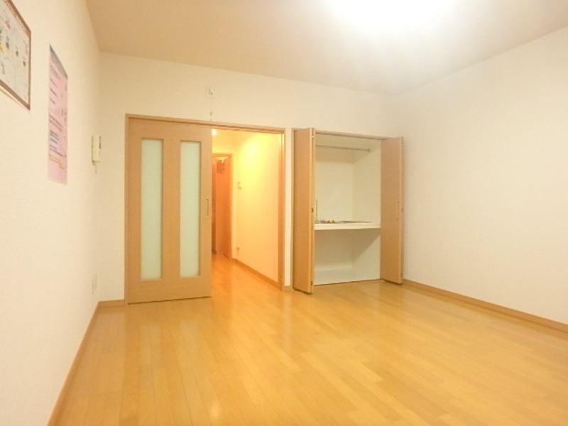 居室・リビング　図面と現状に相違がある場合には現状を優先