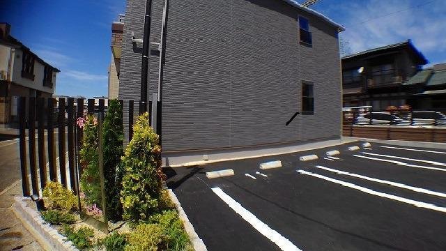 駐車場　駐車スペースもあります