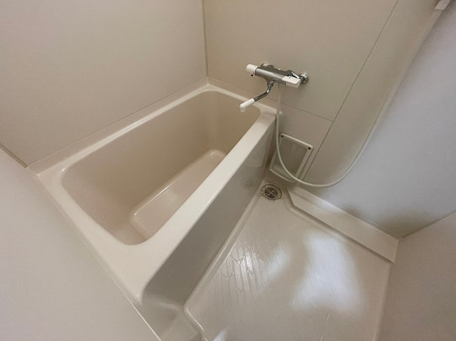 バス・シャワールーム　別号室の写真です。